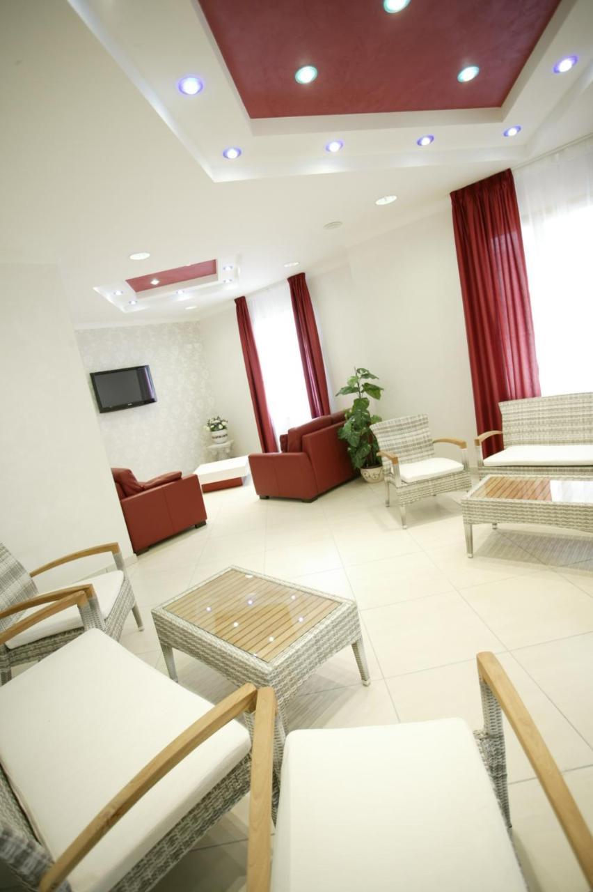 Hotel Le Lune Gatteo a Mare Exterior foto